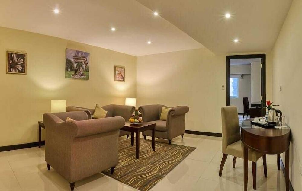 Carnival Hotel Amman Extérieur photo